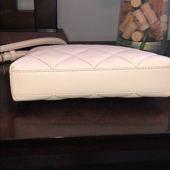 NWT Kate Spade Crossbody w/ dust bag - Picture 5 of 9